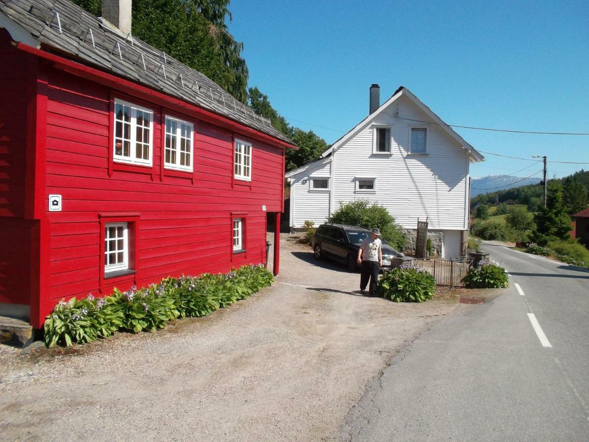 Mo Gardsferie-Pers Frukthage Villa Oystese ภายนอก รูปภาพ