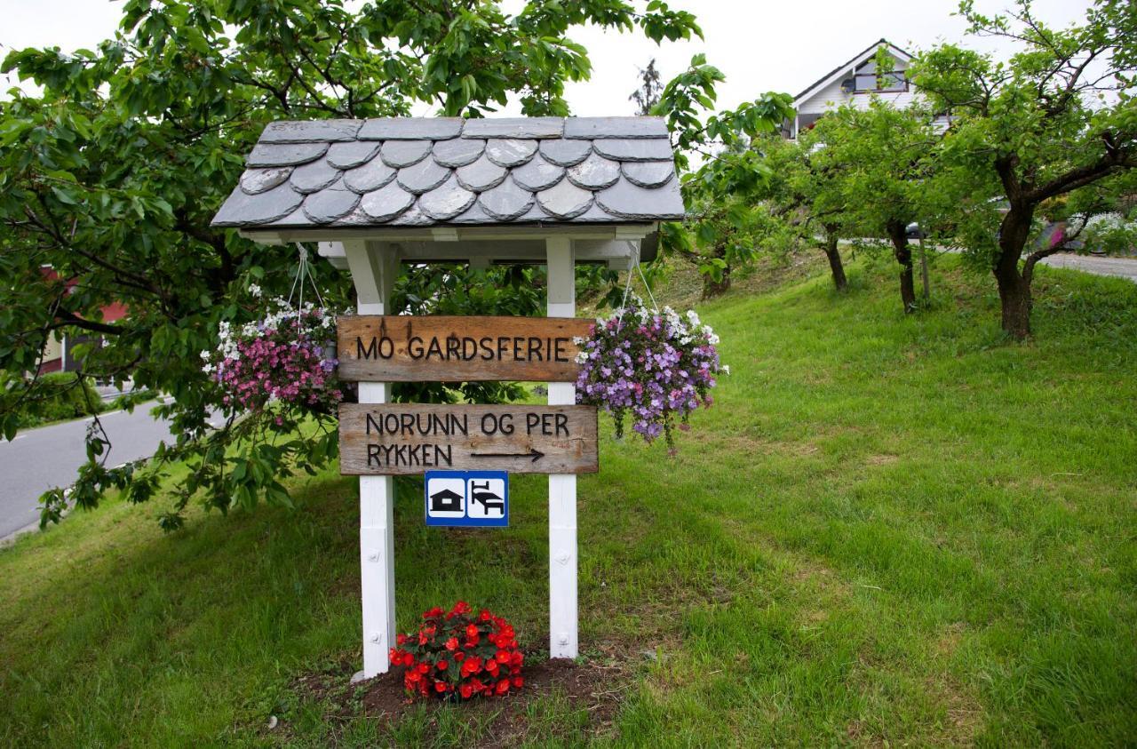 Mo Gardsferie-Pers Frukthage Villa Oystese ภายนอก รูปภาพ